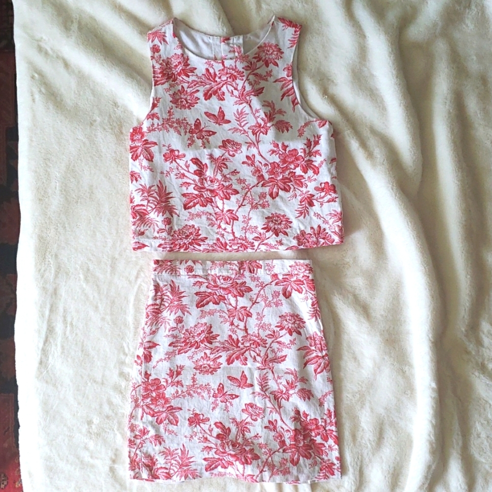 Toille Skirt Set with Butterfly Flower Pattern